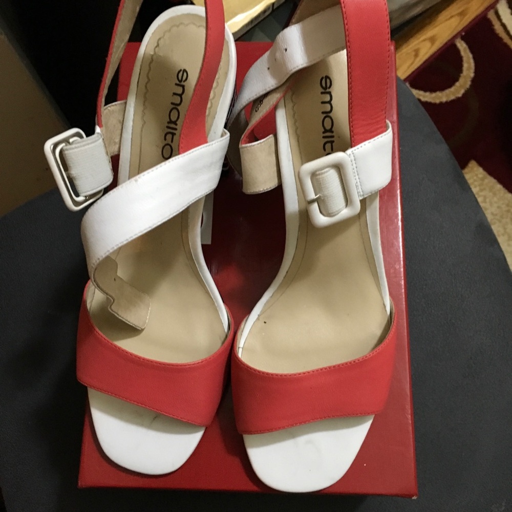 Used peep toe buckle heels
